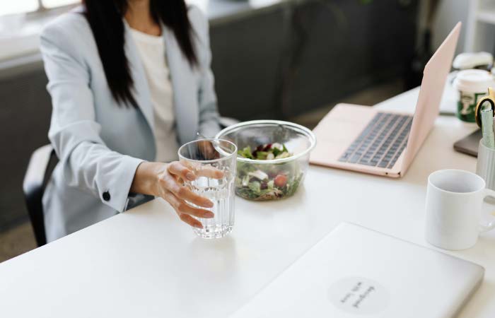 Chatterbox #330 – Office etiquette